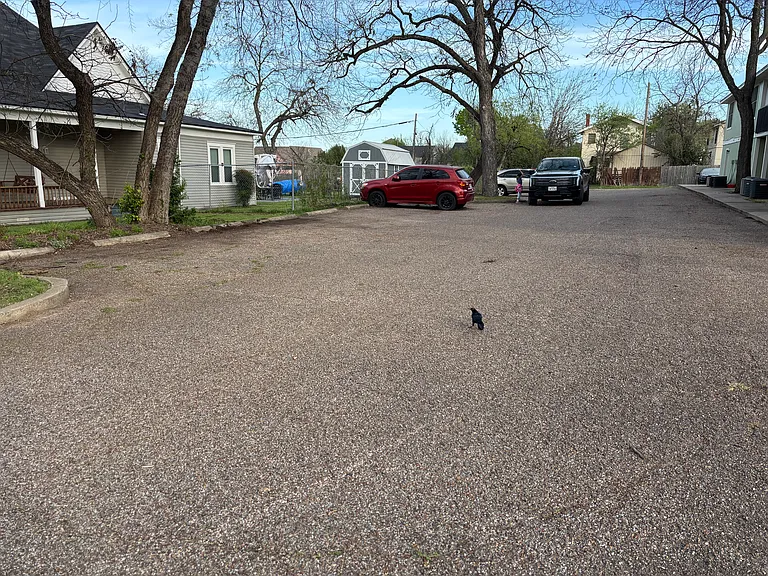 2124 Sanger Ave #104 — Photo 25