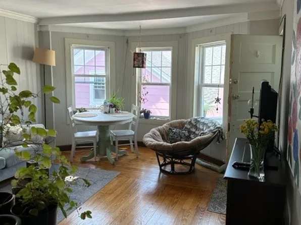 327 Williams St #3, Providence, RI 02906