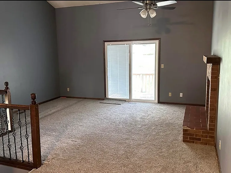 2123 Southwood Pl — Photo 5