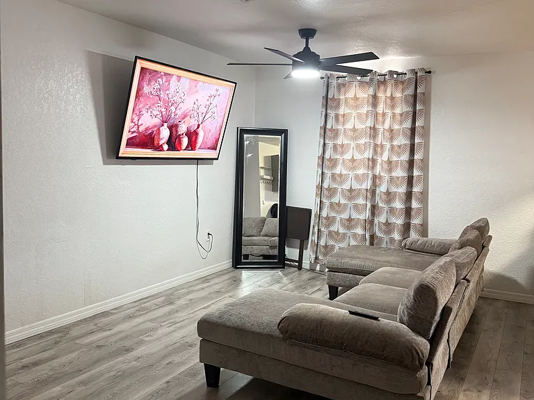 2230 Mateo St — Photo 2