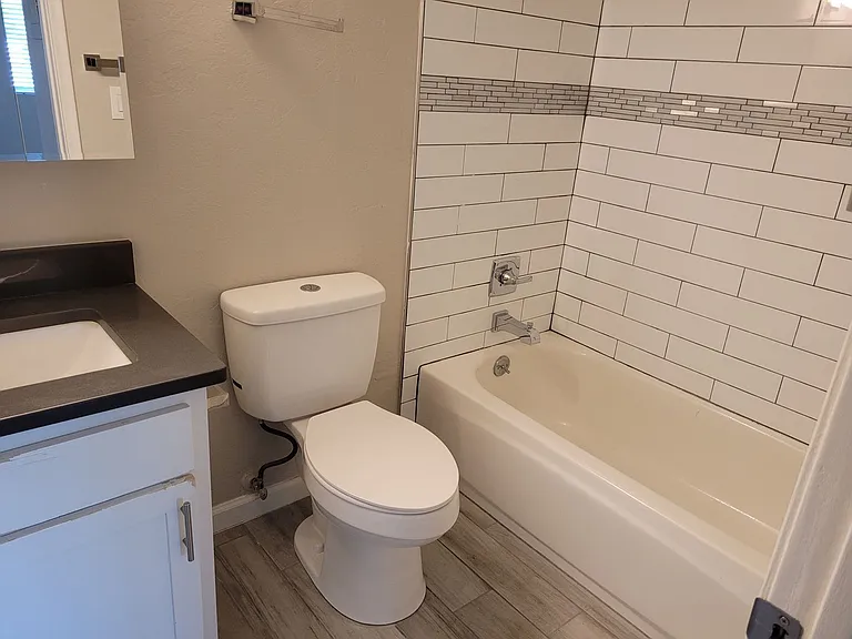 Park Vista Apartments — Photo 41