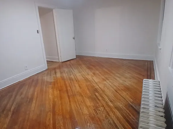 865 East 15th Street image 6 of 16