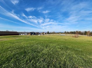 Barry James Pl, Johnstown, PA 15904