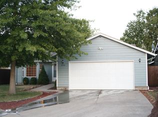 1090 S 10th St, Lebanon, OR 97355