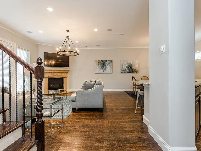 3817 Bowser Ave #C — Photo 11