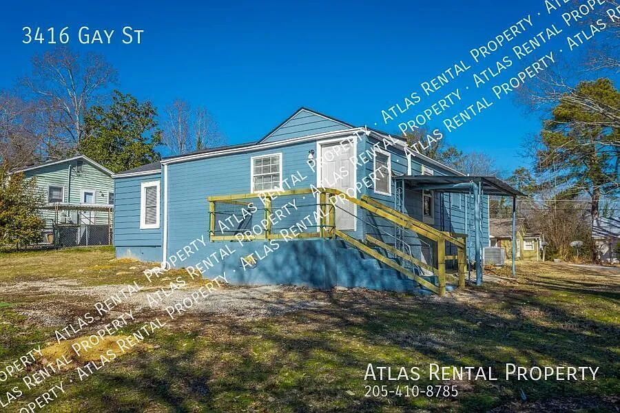 4 Bedroom Beauty in Chattanooga! — Photo 4