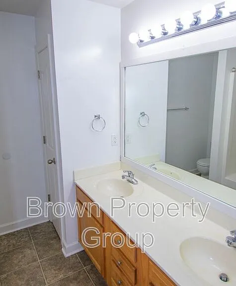 102 Springwood Dr — Photo 9