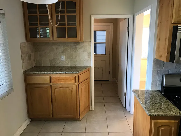 3435 E Monterosa St — Photo 10