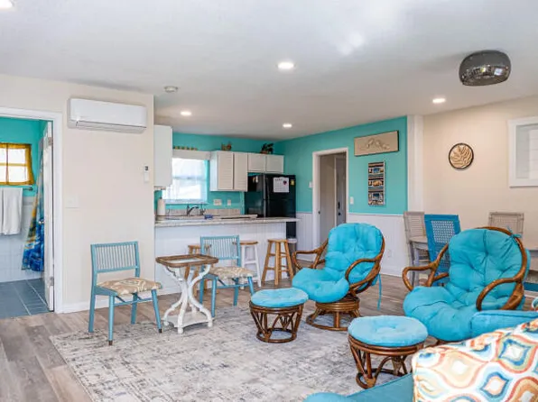 3450 NE Linda Dr, Jensen Beach, FL 34957