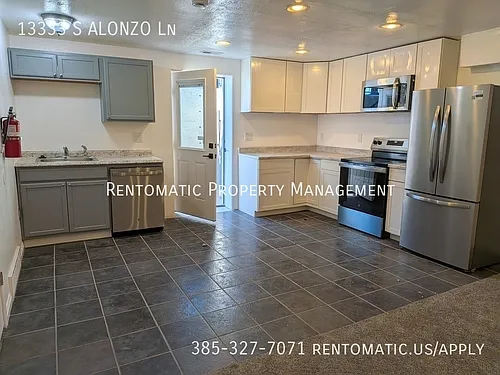 13333 S Alonzo Ln Photo 1