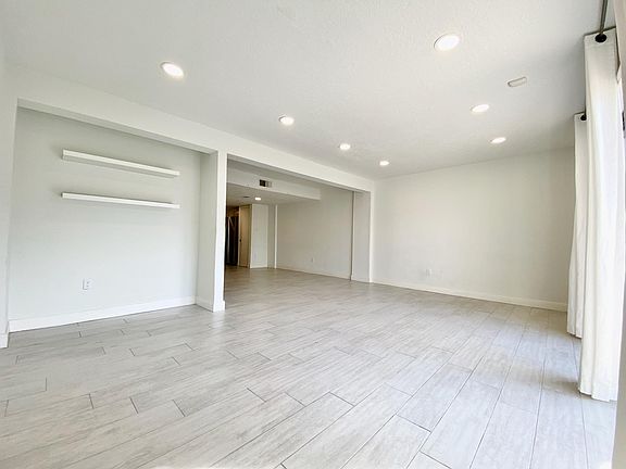 Living/Dining Area