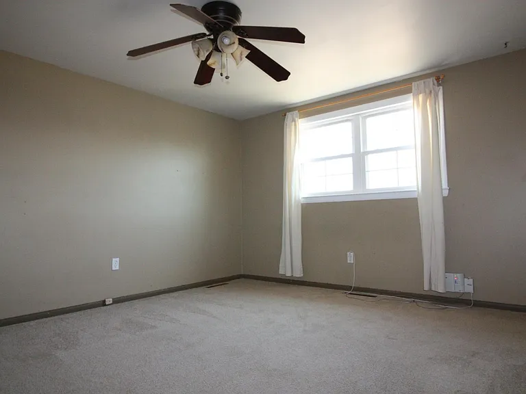1128 Circle Dr — Photo 16