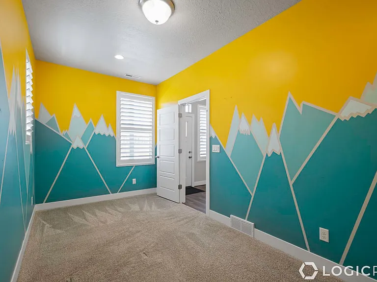 7862 S 5440 W — Photo 10