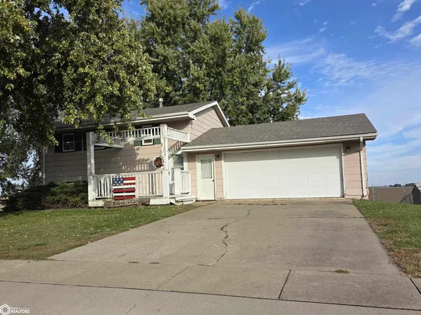 1801 Dolores St, Knoxville, IA 50138