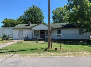 105 W Patrick St, Braggs, OK 74423