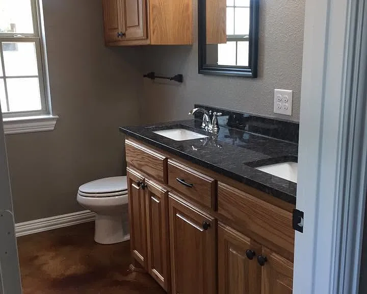 214 Windom St — Photo 7