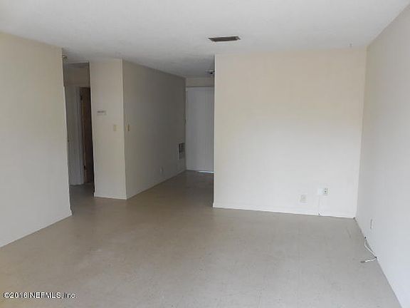 3rd image of 226 Mimosa Dr