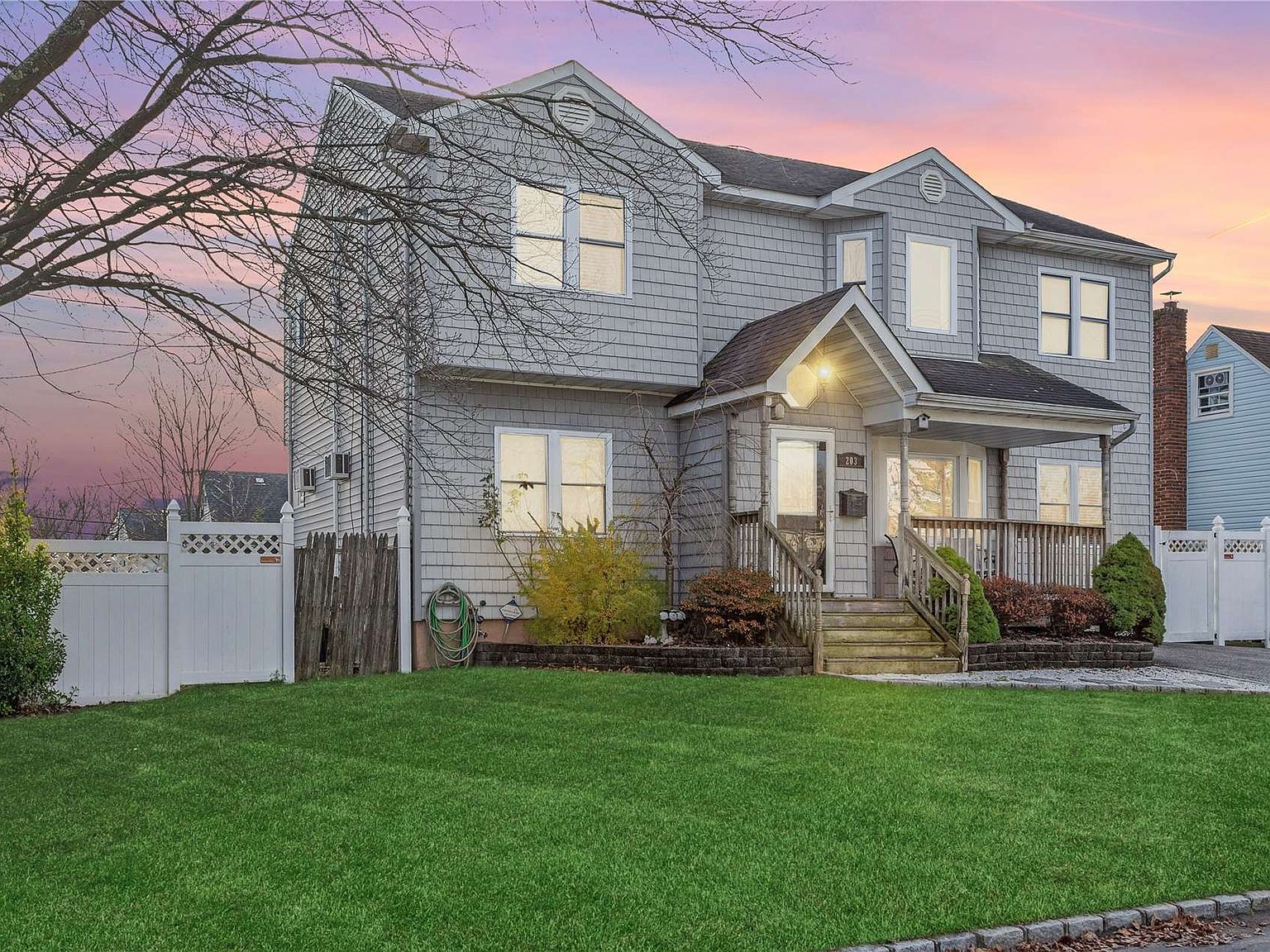 203 29th Street, Lindenhurst, NY 11757 Zillow