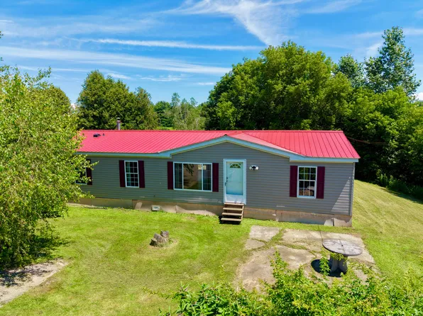 272 Ratta Rd, Chazy, NY 12921