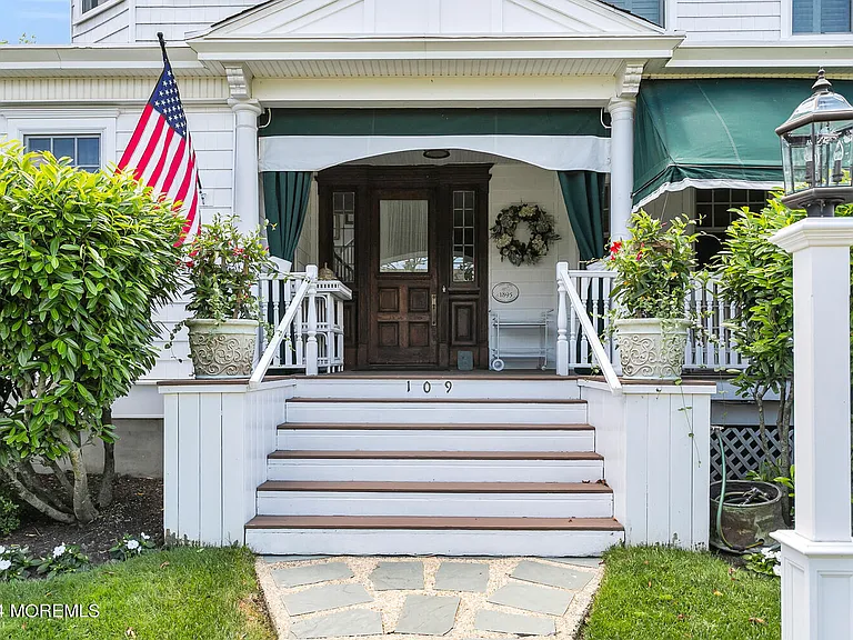 109 Washington Ave — Photo 3