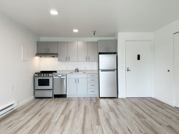 11501 15th Ave NE #310