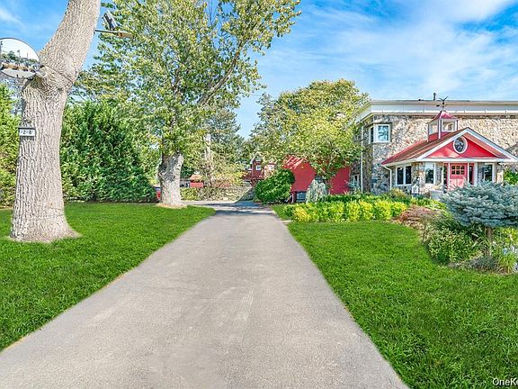 4th image of 28 Riverside Avenue