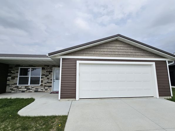 150 Towne Centre Dr, Urbana, IA 52345