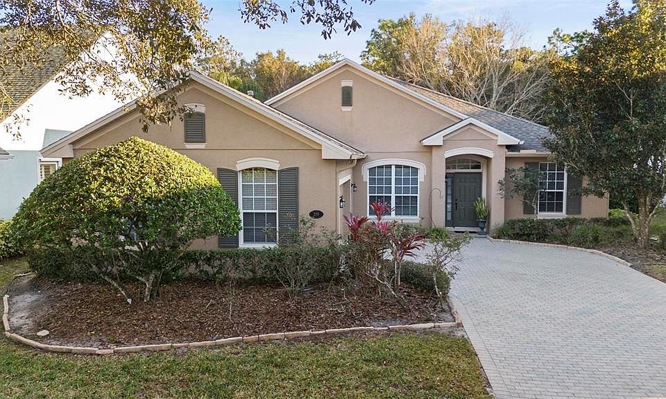 1st image of 210 Brookgreen Way