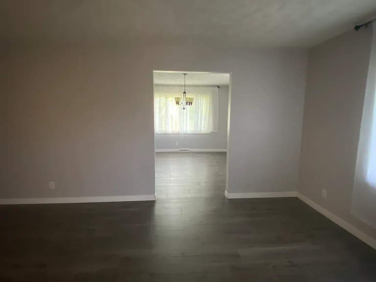 825 Ashland St — Photo 10
