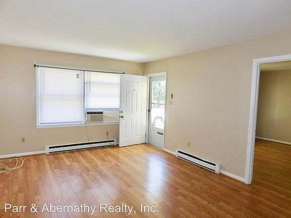 3rd image of 3105 Granby St #B