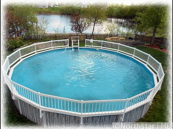 27' Round Above Ground Pool!