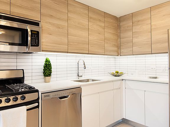 5th image of 4142 24th St #333