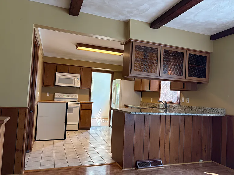 866 Colebrook Dr — Photo 30
