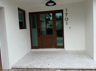 1701 SW 23rd Ter, Miami, FL 33145