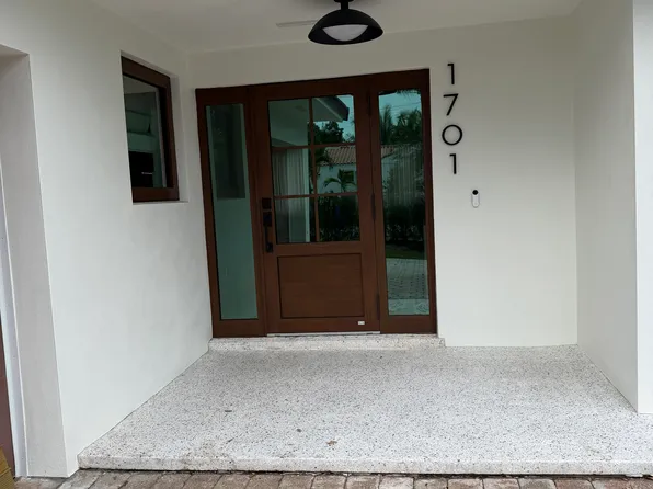 1701 SW 23rd Ter, Miami, FL 33145