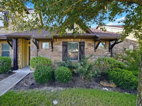 429 Momma Bear Dr, College Station, TX 77845