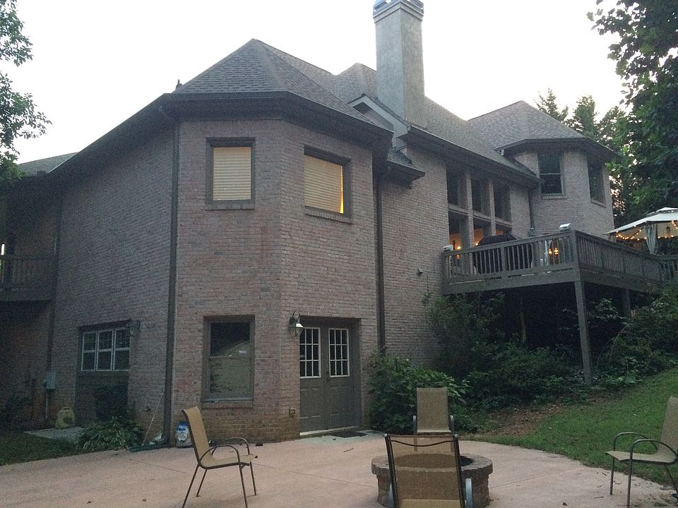 2nd image of 5835 Charleston Ln