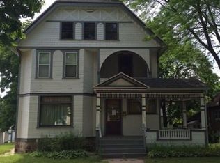 1009 Ash St, Baraboo, WI 53913
