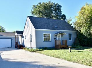 401 S Tyler Ave, Pierre, SD 57501