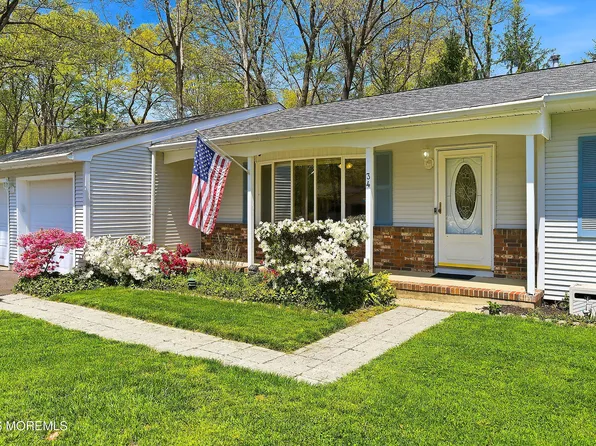 34 6th Street, Manchester, NJ 08759