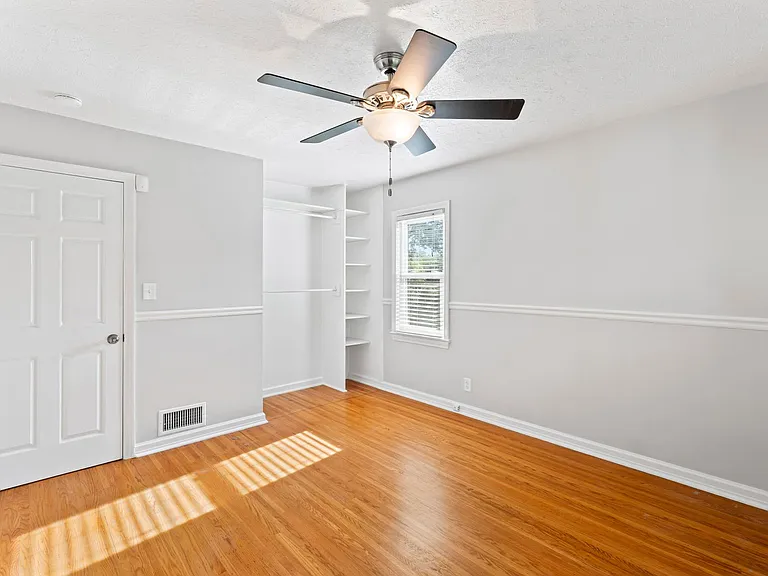 4227 Hillbrook Dr — Photo 15