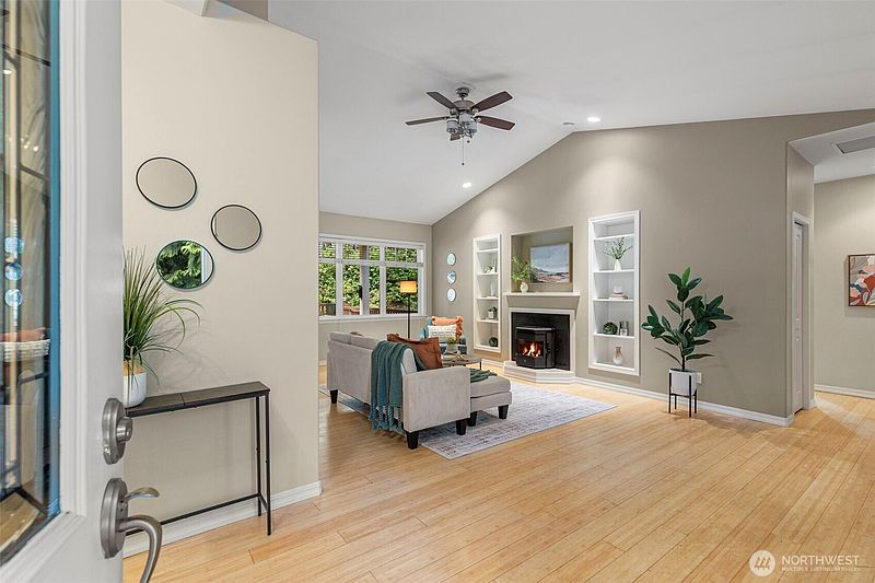 4th image of 155 Louisa Street