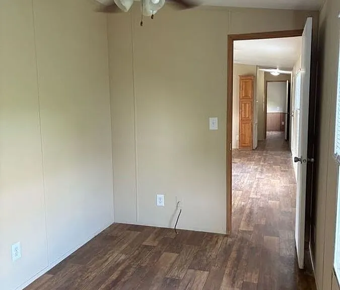 733 E Bever Dr — Photo 8