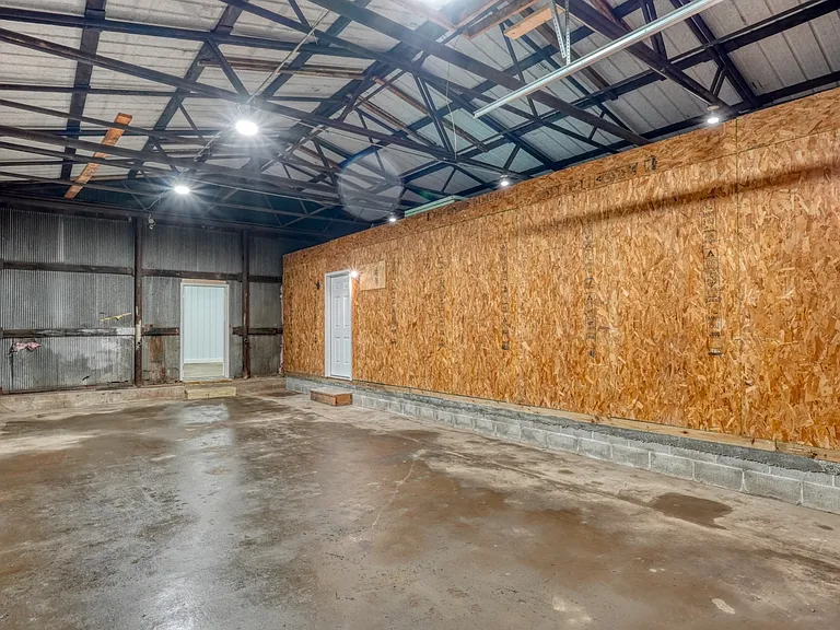 11126 E Pike Rd — Photo 15