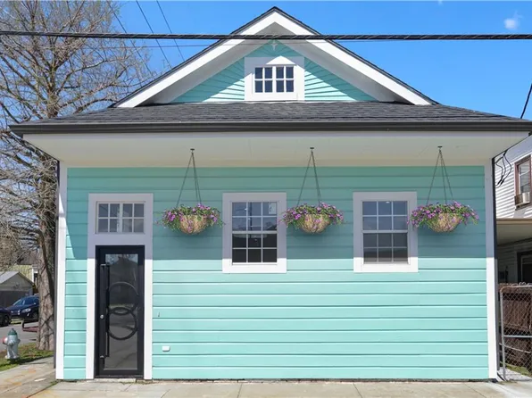 1300 Leonidas St, New Orleans, LA 70118