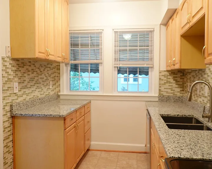 800 Maplewood Ave — Photo 15