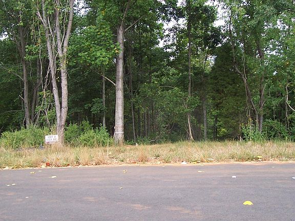 5th image of 8 Gabrielle Dr Lot 8
