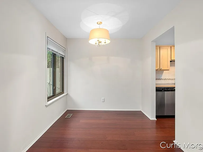 6215 Acropolis Dr SE — Photo 5