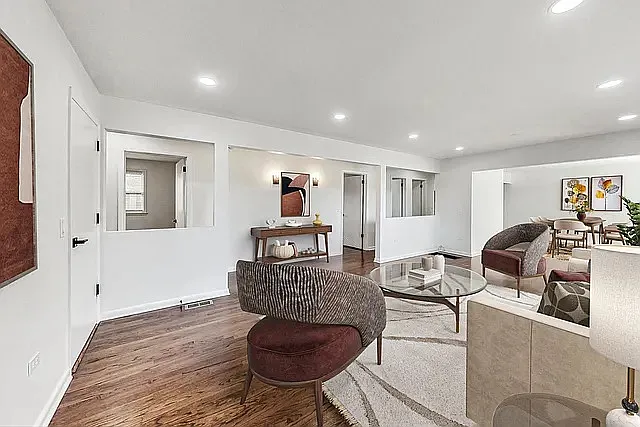 3 bed, 1.5 bath, 1850 sqft, $3,500 — Photo 4