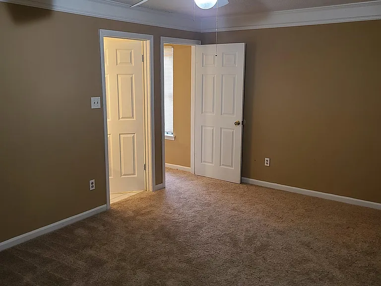 5791 Plum Valley Dr — Photo 9